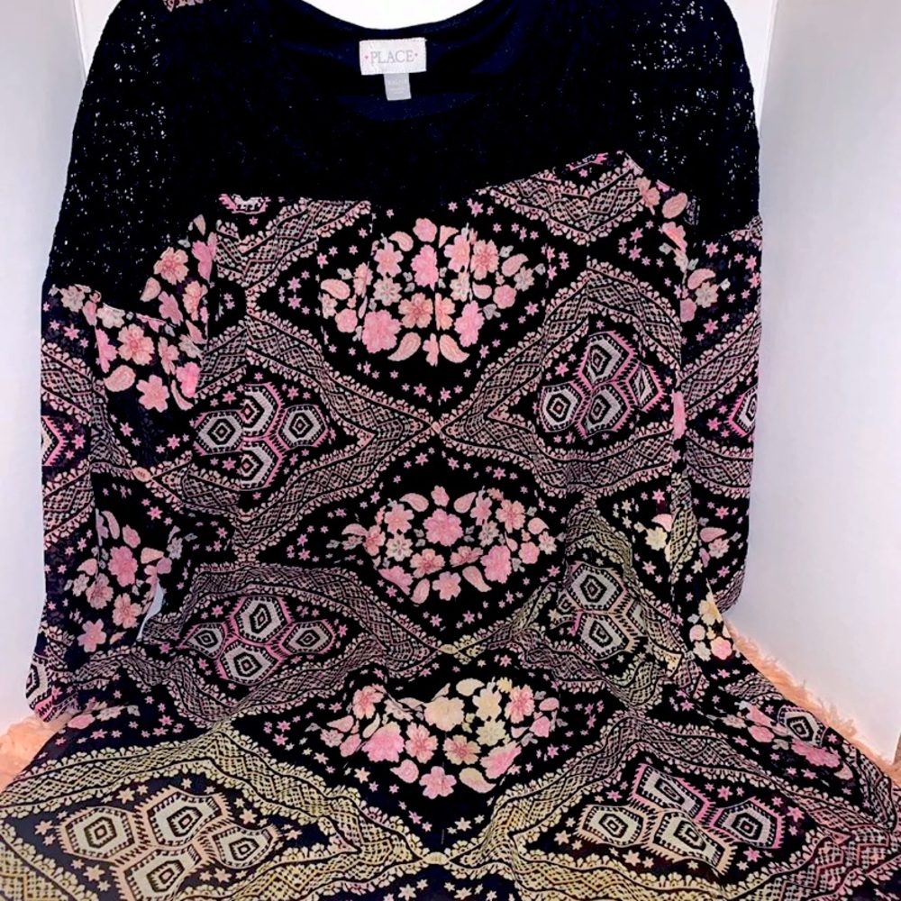 Spring Dress With Lace Shoulders